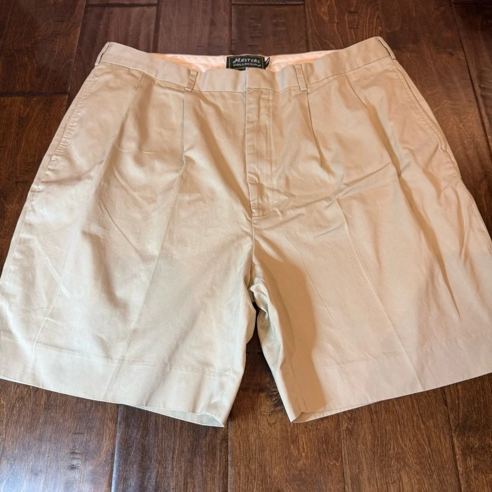 Masters Collection Flat Front Khaki Pleated Shorts size 38 Golf Preppy